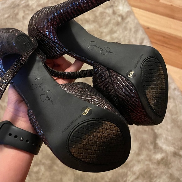 New without box Jessica Simpson metallic pumps size 7 - Picture 5 of 6